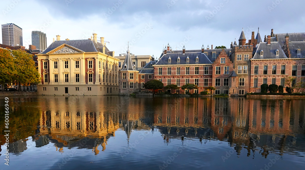 The historic Binnenhof Dutch Parliament building and Mauritshuis art museum in central Den Haag, Netherlands.
