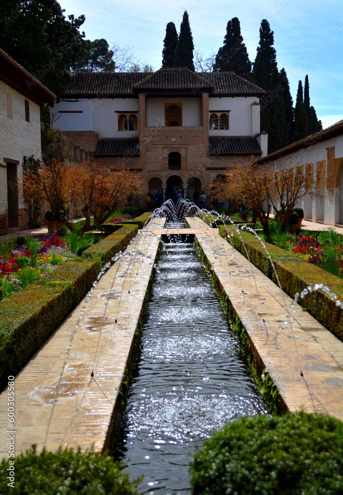 Parc typique d'Andalousie avec fontaine, Espagne, Europe 2