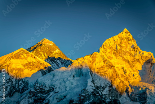 golden hour @Mt Everest, the top of the world