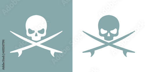 Logo club de surf. Símbolo pirata con silueta de cráneo con tablas de surf cruzadas photo