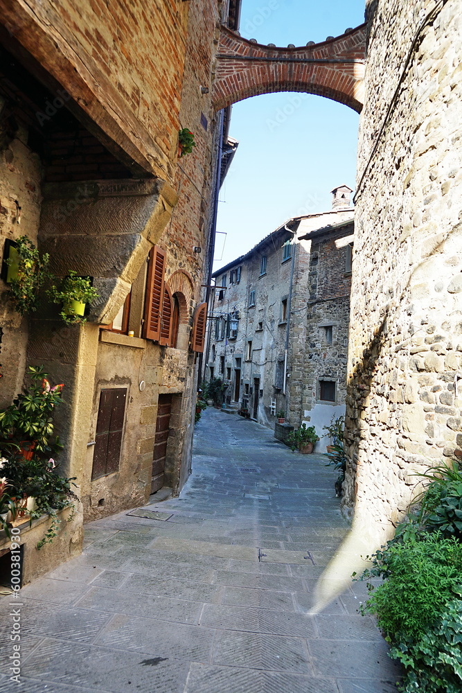 Glimpse of the medieval old town of Anghiari, Tuscany, Italy