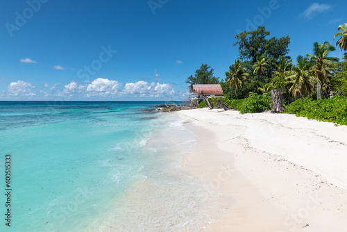 Fototapeta Naklejka Na Ścianę i Meble -  Stunning beach on Remire Island, Outer Islands, Seychelles.