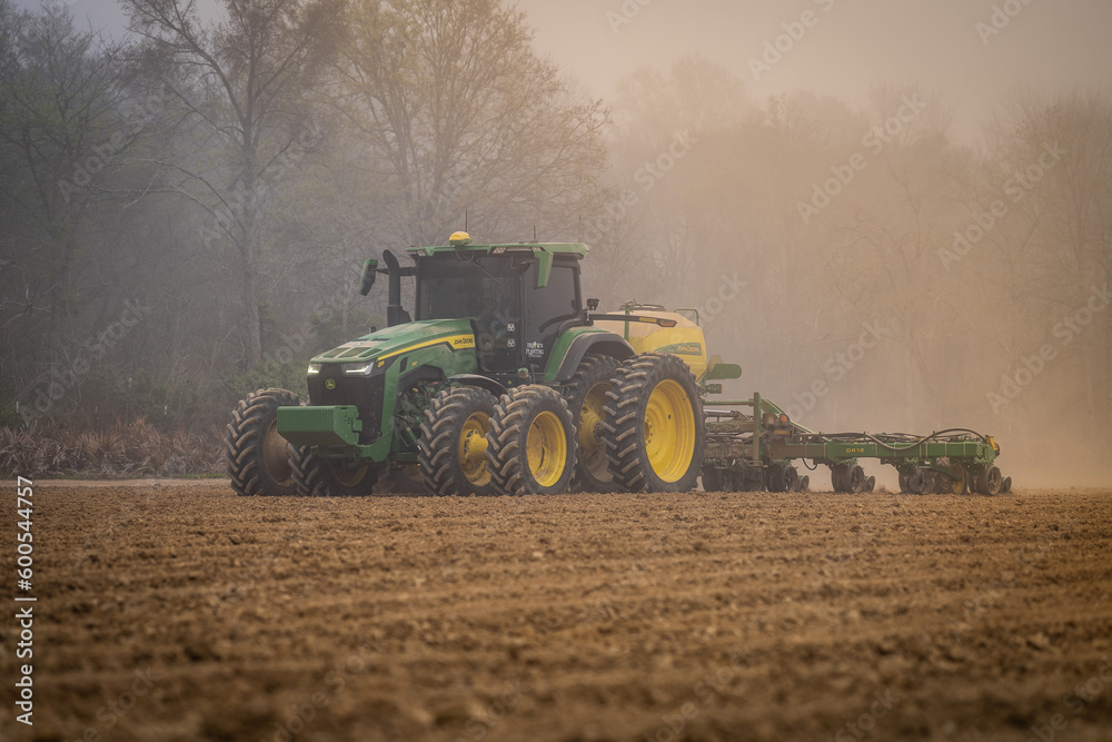 Obraz premium tractor in the field