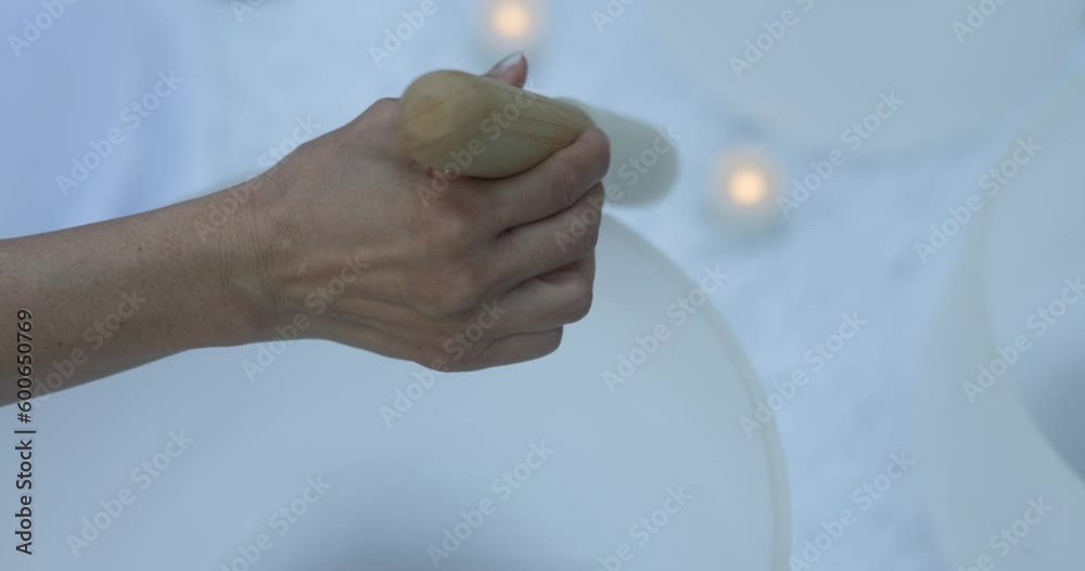 Relaxing sound healing sleep meditation session in Hawaii