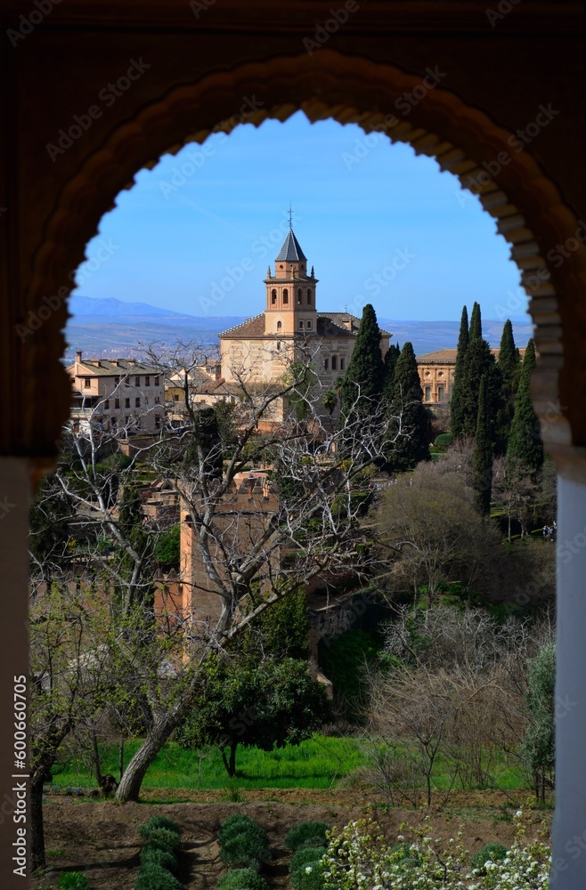 Vue sur l'Eglise Santa Maria de la Encarnacion (Sta Maria de la Alhambra), Espagne, Europe 2