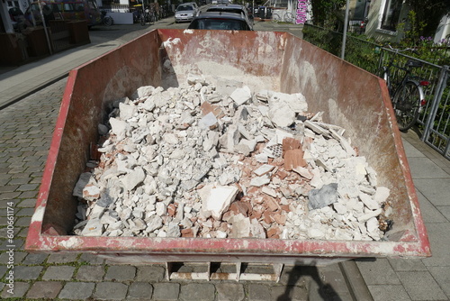 Bauschurtt und Sand in einer Absetzmulde für Bauschutt, Deutschland photo