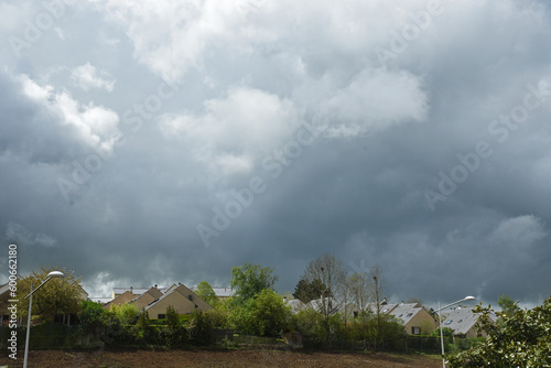 ciel nuageux annonçant un orage