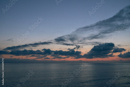 Fototapeta Naklejka Na Ścianę i Meble -  Beautiful scenery of an amazing sunset over the sea