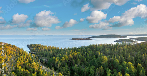 The nature of Karelia. Lado...