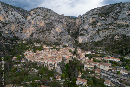 Moustiers Sainte Marie photo