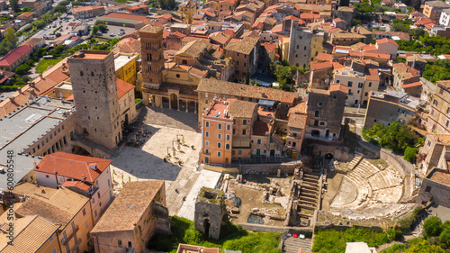 Tableau sur toile Aerial view of the Roman theater and the Co-Cathedral of San Cesareo and Duomo of Terracina, in the province of Latina, Italy