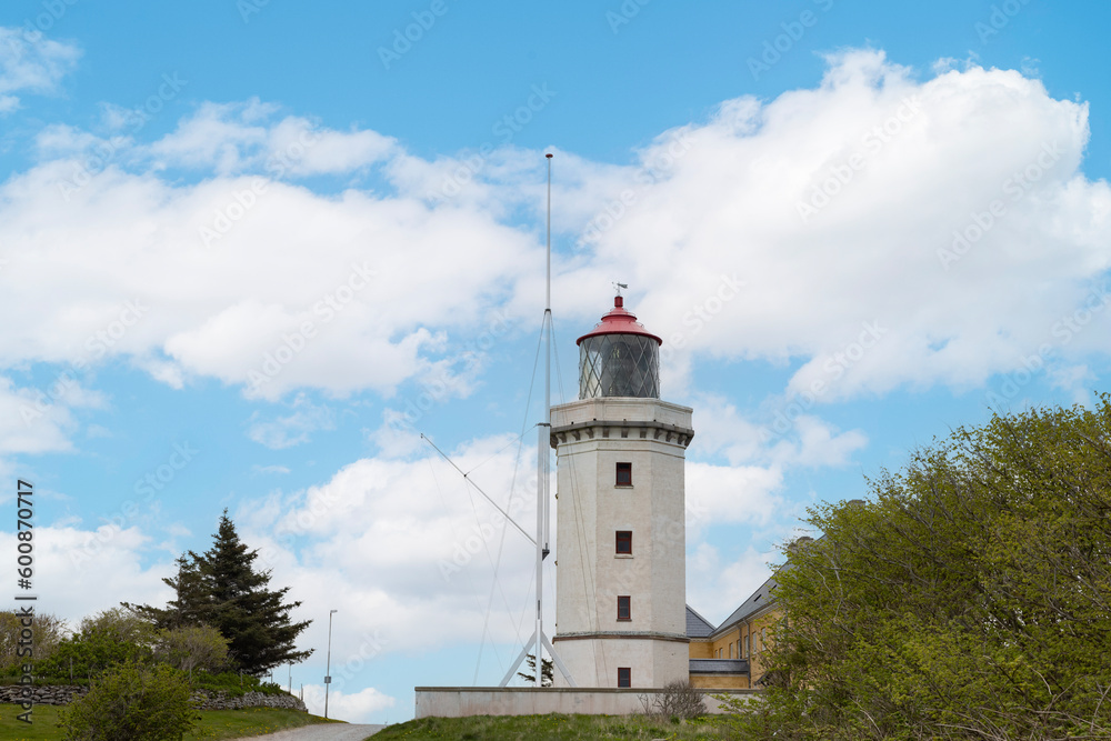 Hanstholm lighthouse was built in 1843 and was the first lighthouse on the west coast of Jutland. Hanstholm lighthouse establishment consists of nine buildings and was built by architect Jørgen Hansen