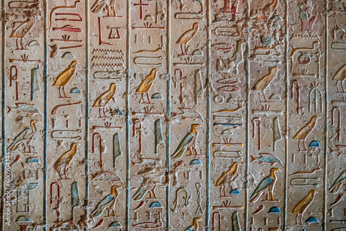 Papier peint Egyptian hieroglyphics found in a tomb in the valley of the Kings, Luxor, Egypt