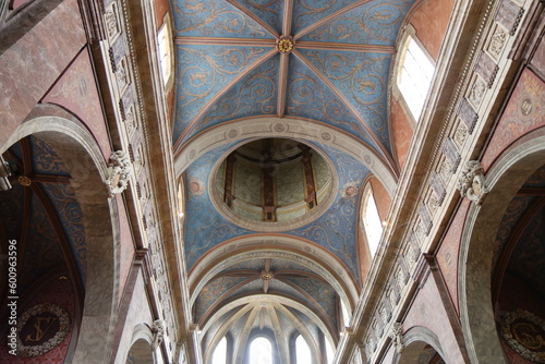 L'église Saint Vincent, église de style baroque, département du Loir et Cher, France
