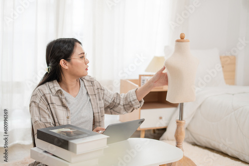 Asian woman, tailor the small business concept