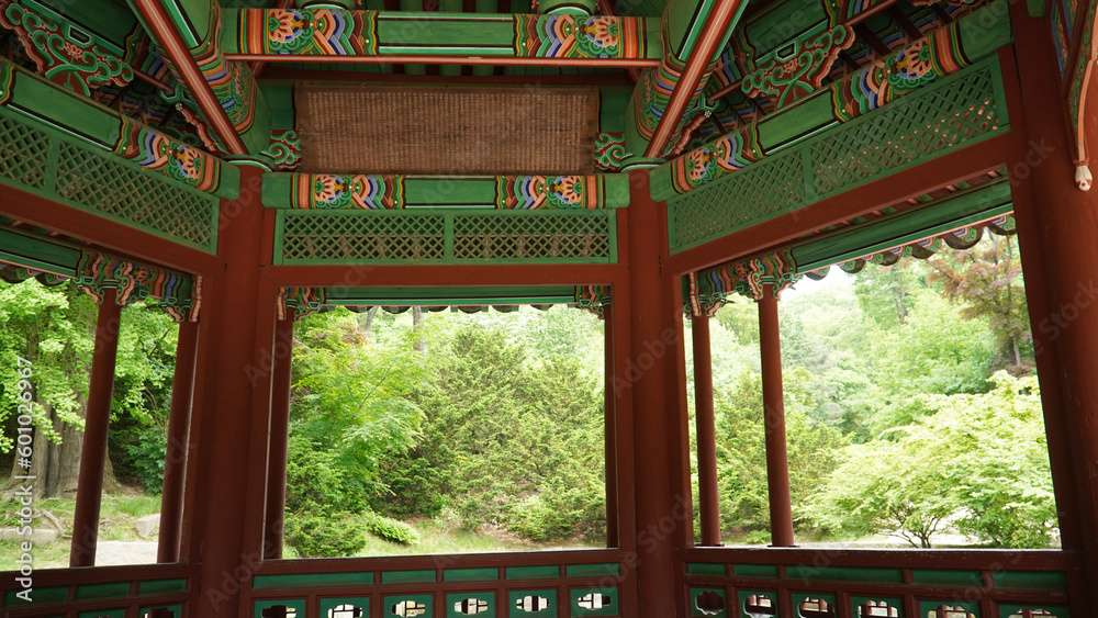 A pavilion sponsored by Changdeokgung Palace, a cultural property of Korea A pavilion sponsored by Changdeokgung Palace, a cultural property of Korea