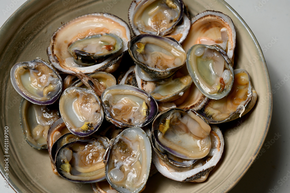clams and clams to make a seafood platter clams and clams to make a seafood platter
