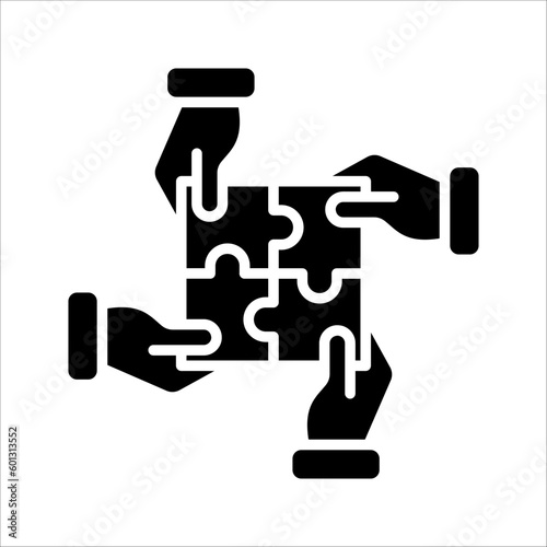 Simple solutions concept, compatibility line icon, assemble puzzle pieces, solving problem. vector illustration on white background