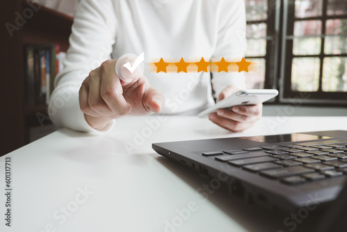 Customer satisfaction rating with smartphone, Thumbs up excellent service, Review the highest rated 5 stars, Impressed very good service, the best attention, feedback from guest.