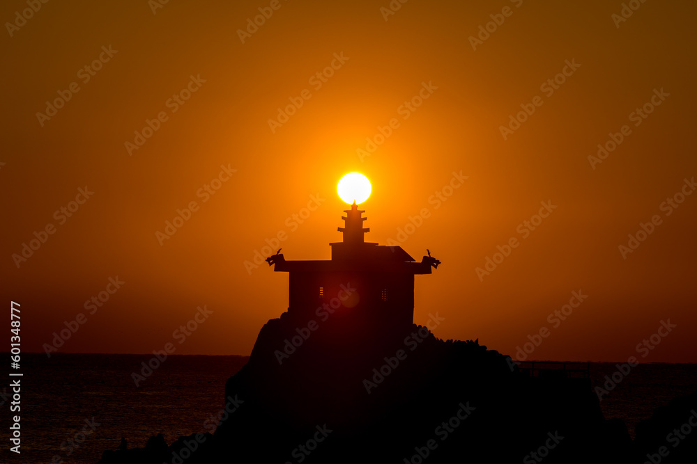 오랑대 일출
A temple on the sea with sunrise