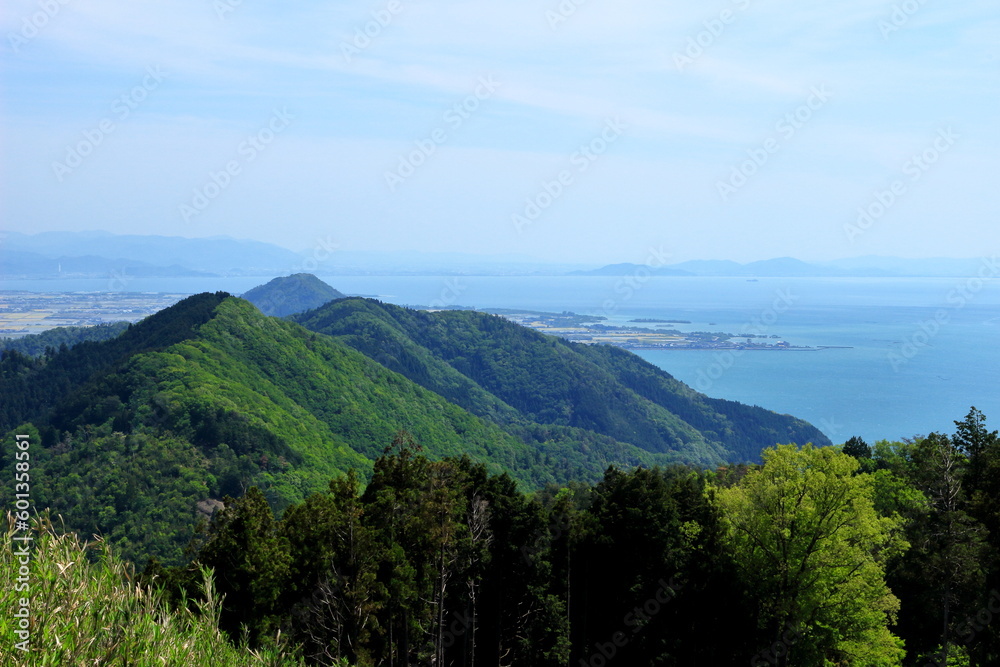 賤ケ岳から見る奥琵琶湖の風景