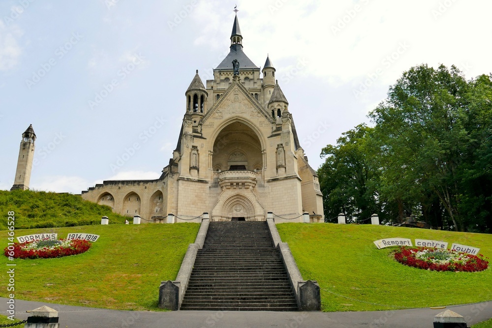 Le mémorial des batailles de la Marne dans le parc du château de Dormans dans la Marne