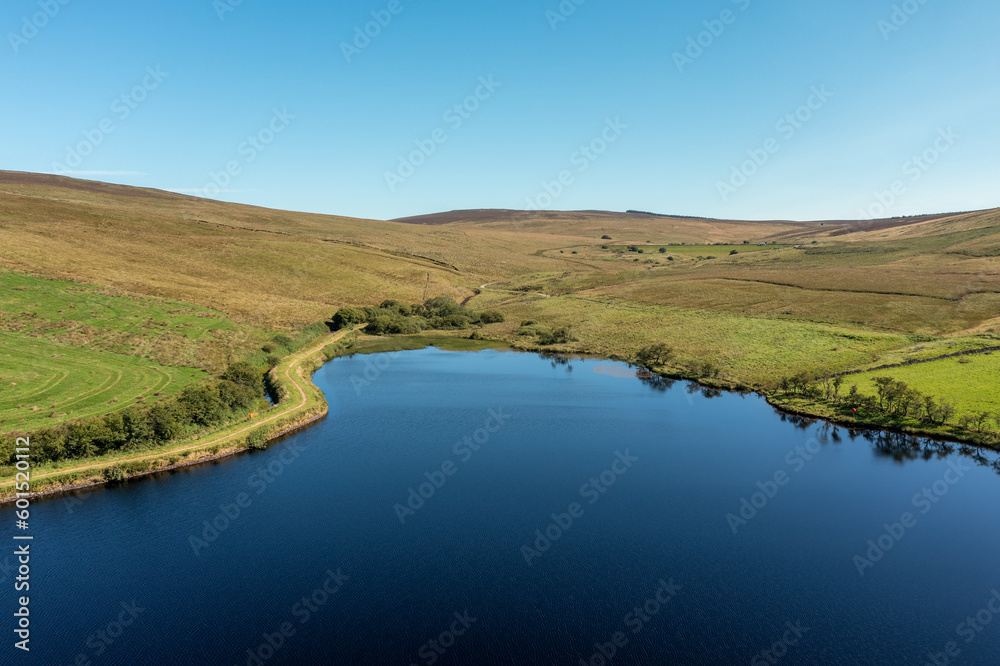 Φωτογραφία aerial view of spring reservoir in the countryside,  Northern Ireland