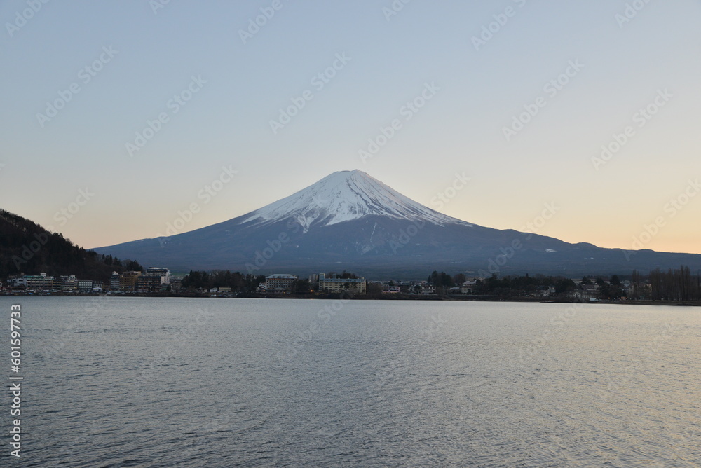 早朝の富士山