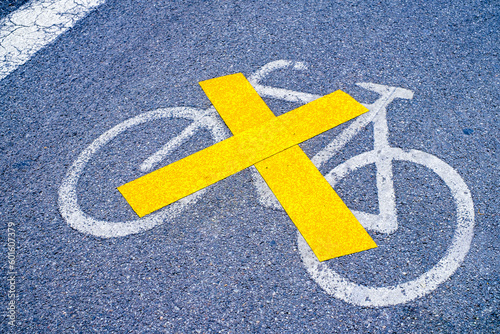 Naklejka typical road marking in germany
