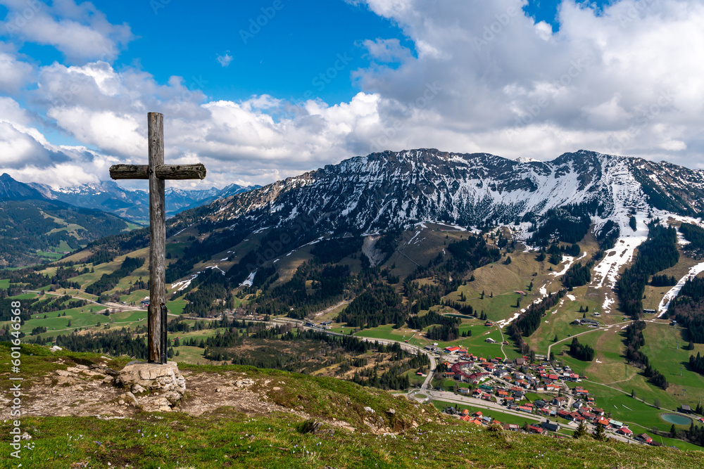 Mountain hike from Oberjoch to the Spieser and the Hirschberg Mountain hike from Oberjoch to the Spieser and the Hirschberg