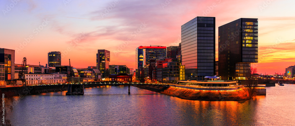 Naklejka premium Sunset View on the Harbour of Duesseldorf