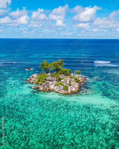 Kleine Insel auf den Seychellen