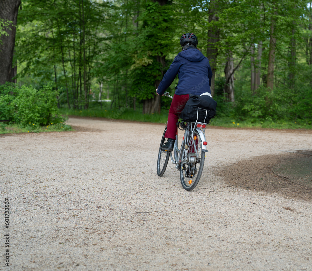 Fahrradfahrer - in der Natur
Sport