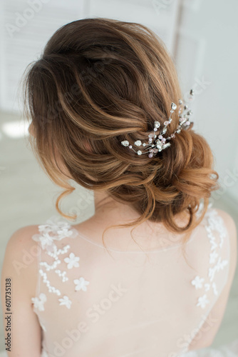 Wedding texture hairstyle with hair ornament