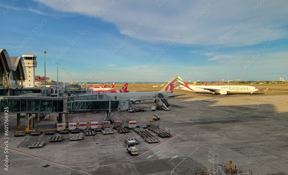 Qatar Airways and Emirates widebody jets at MactanCebu International