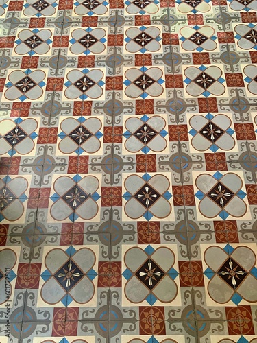 piso colonial de baldosas