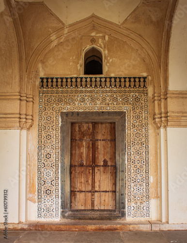 Fototapeta Naklejka Na Ścianę i Meble -  Doorway to historic tomb building in Qutb Shahi Archaeological Park, Hyderabad, India