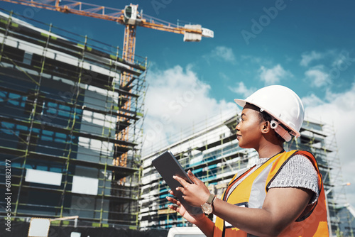 Fotografiet Engineer woman, construction and tablet outdoor for building development and architecture