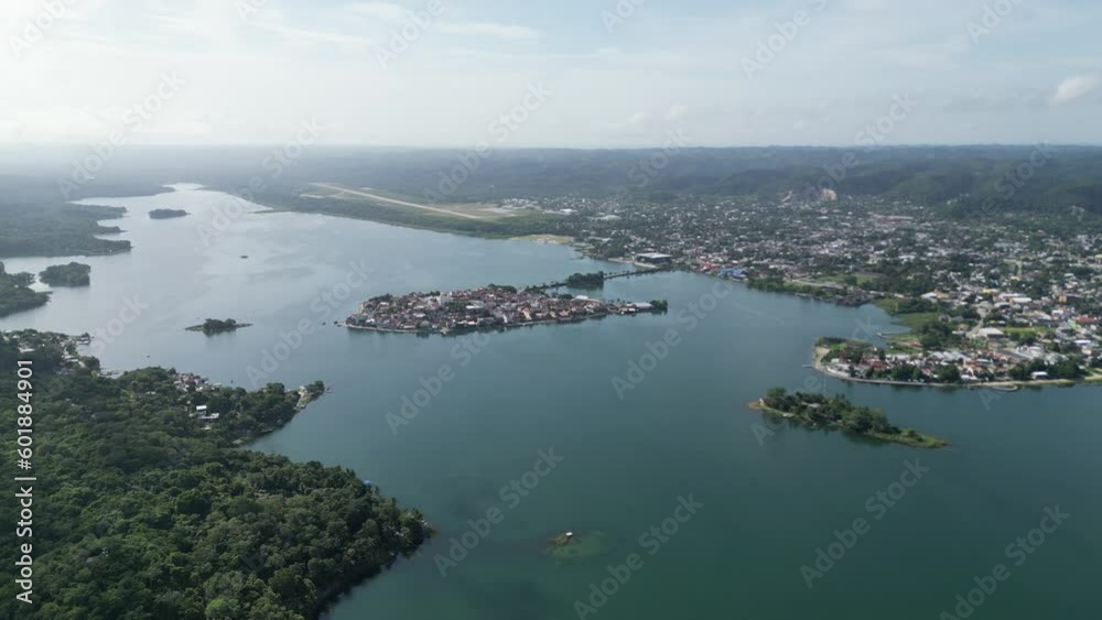 Isla de Flores Petén - Guatemala Isla de Flores Petén - Guatemala