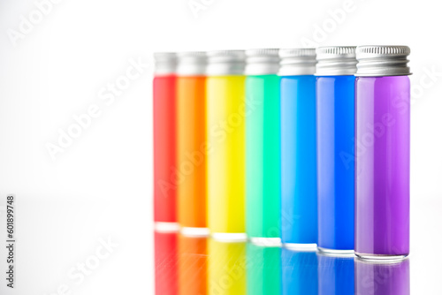 七色のボトル 虹のイメージ