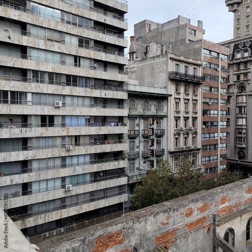 Ciudad y edificios. Montevideo Uruguay.