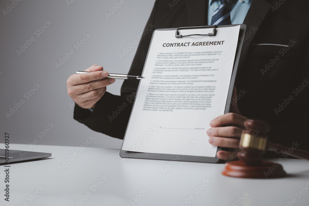 Lawyer who assists legal counsel with clients who are stuck in a lawsuit or want to file a lawsuit, lawyering is a legal battle, using the law to fight a lawsuit fairly. Lawyer who assists legal counsel with clients who are stuck in a lawsuit or want to file a lawsuit, lawyering is a legal battle, using the law to fight a lawsuit fairly.