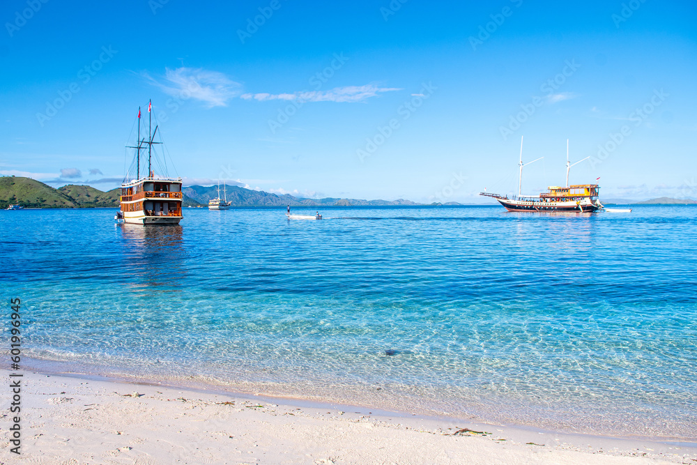 Obraz premium views of kelor island on komodo national park, indonesia