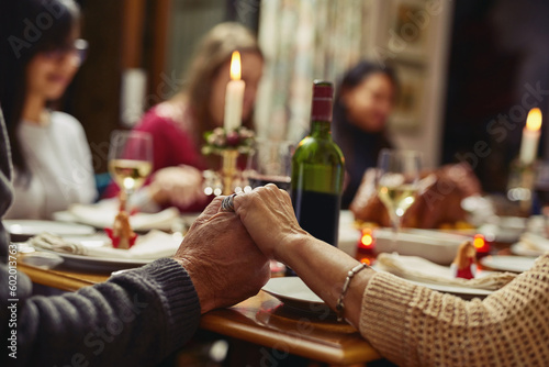 Canvas Print Family, people holding hands in prayer and at dinner table with champagne