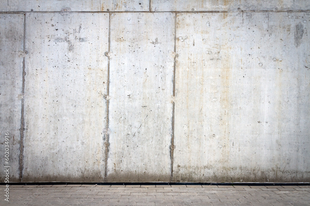 Concrete wall and parking place Concrete wall and parking place