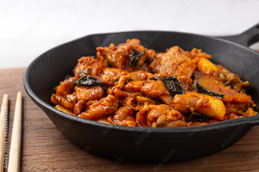 Stir-fried chicken and vegetables in spicy sauce Dakgalbi