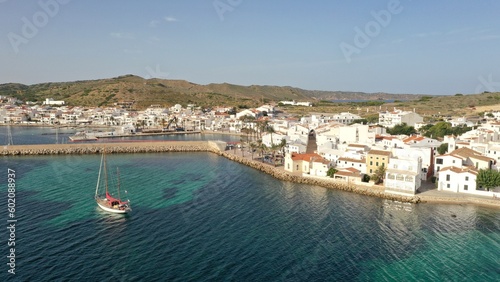 survol du village de Fornells au nord de l'île de Minorque dans l'archipel des Baléares Espagne	
 photo