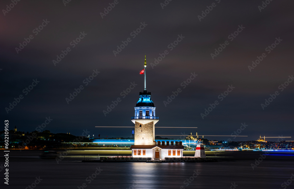 Fototapeta premium Maiden's Tower in Istanbul, Turkey. (KIZ KULESI). Maiden’s Tower got a new look. Istanbul’s Pearl “Maiden’s Tower” reopened after newly restored.