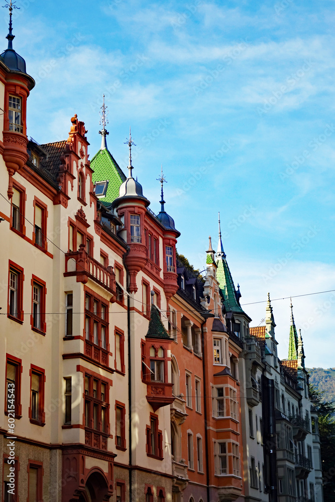 Fototapeta premium Bozen Sparkassenstraße Hochformat