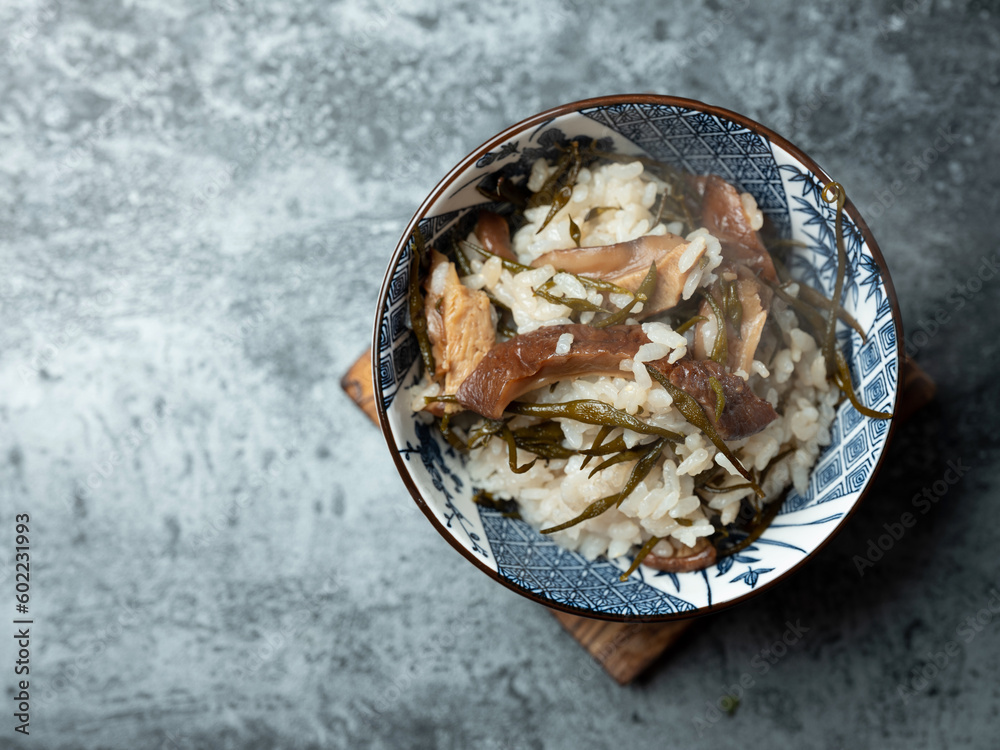 Sea weed fusiforme Rice with Mushrooms Sea weed fusiforme Rice with Mushrooms